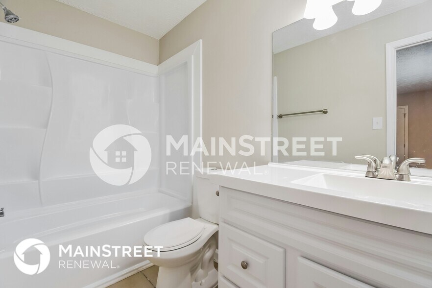 Building Photo - 512 Chanterelle Dr