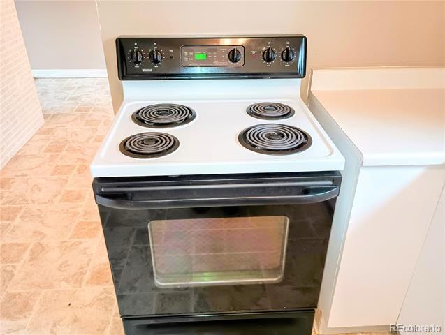 Building Photo - 1927 Alpine Dr