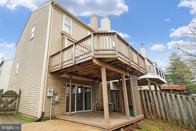 Building Photo - 7306 St Johns Ct