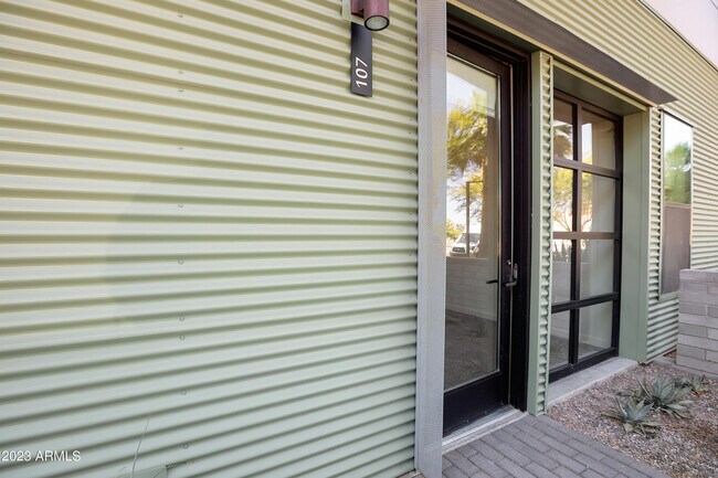 Building Photo - 1130 N 2nd St