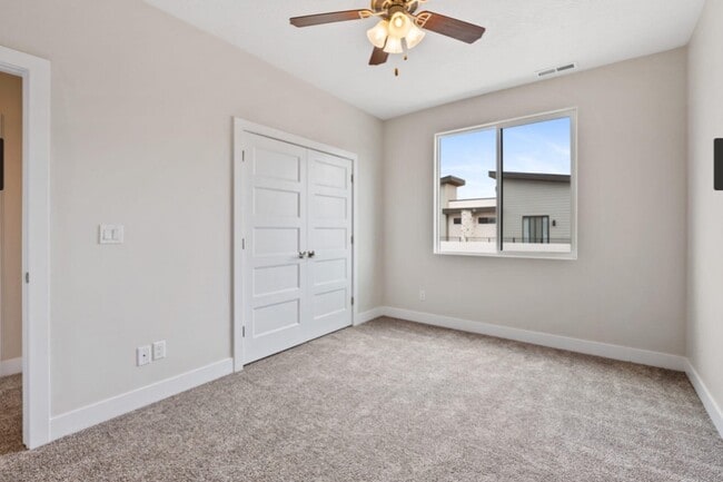 Building Photo - 4092 S 545 E