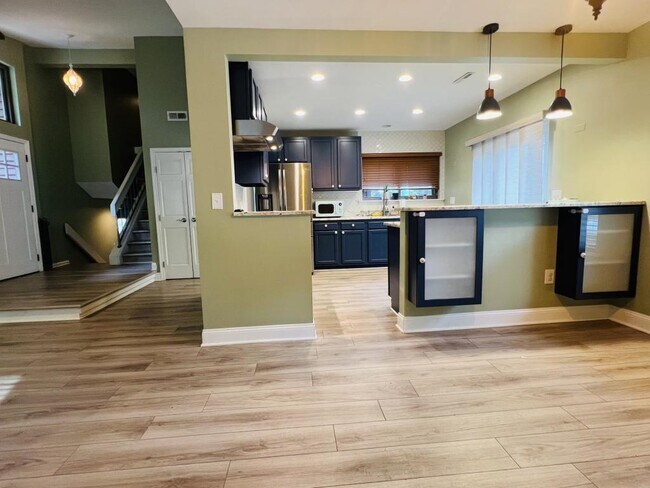 Building Photo - 1002 Timber Creek Dr