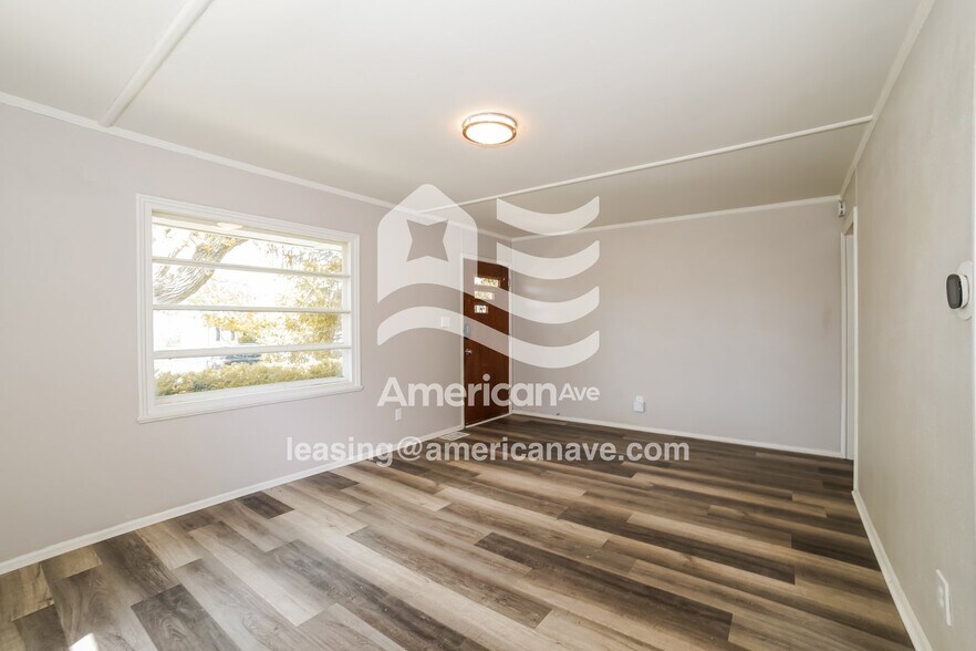 Building Photo - 2920 N Mission Rd