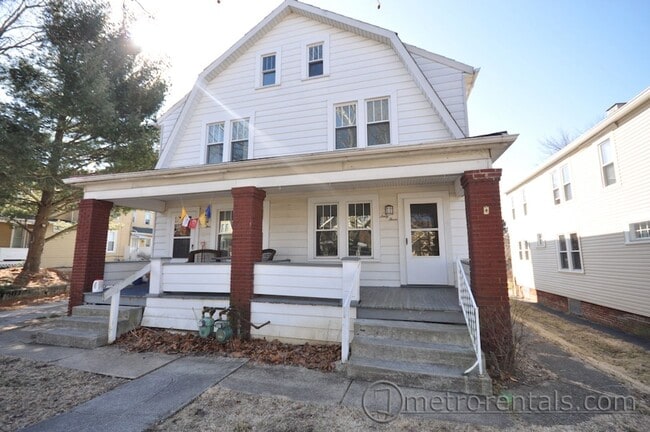 Building Photo - 63-65 E Como Avenue