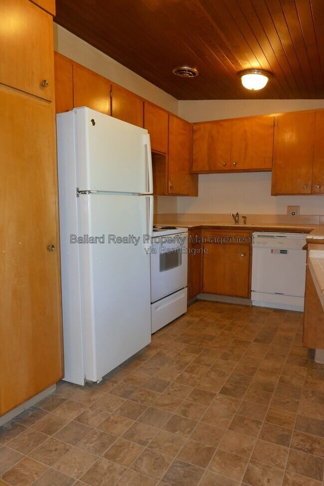 Building Photo - 1802 NW 89th St