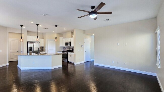 Building Photo - 10667 Harvest Green Way