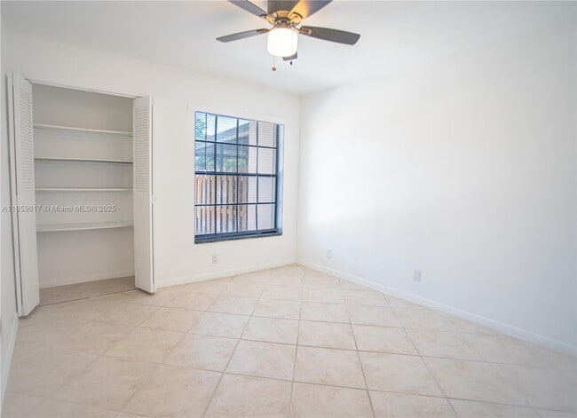Building Photo - 2615 SW 74th Terrace
