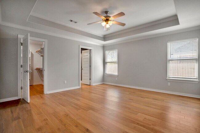 Building Photo - 3 Bed 2 Bath Home near Stonebridge Meadows Country Club