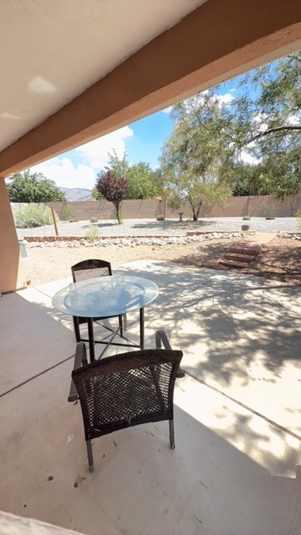 Building Photo - Beautiful 3 bedroom 2 bath home in Mirabel...