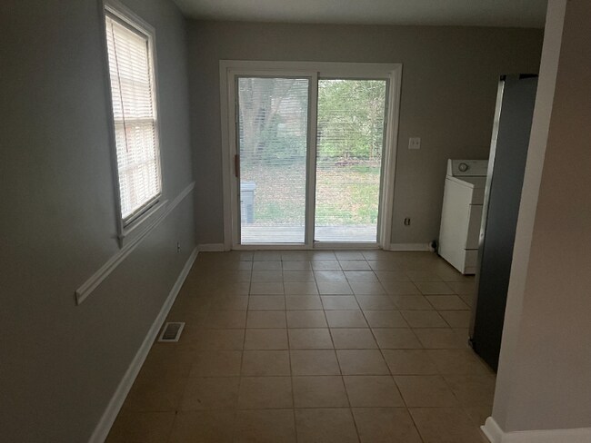 Building Photo - 4201 Donnybrook Pl