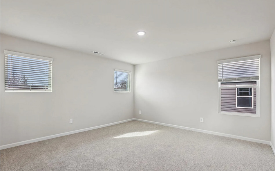 Building Photo - 908 Grand Mesa Dr