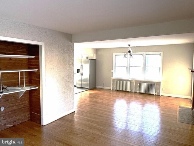 Building Photo - 11 Plainsboro Rd