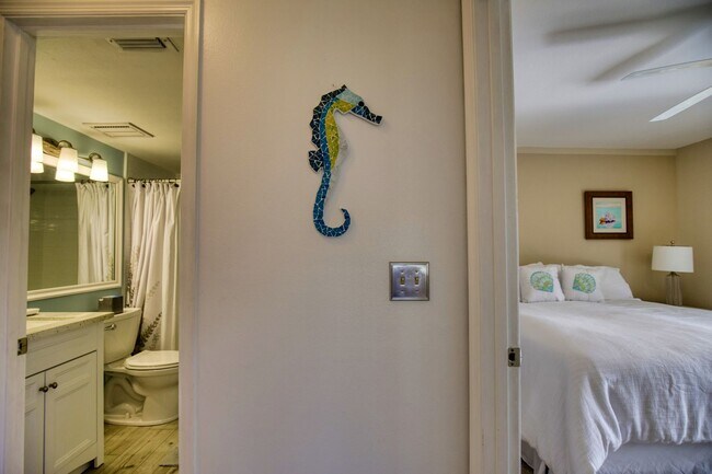 Building Photo - Seasonal Short-Term Villa at Augusta Villas in Plantation!