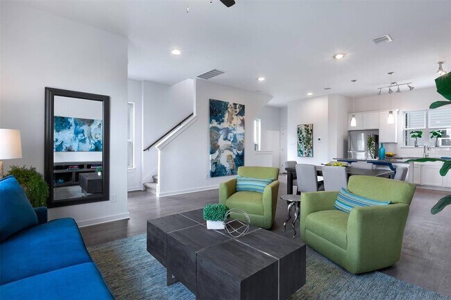 Building Photo - 489 Leo Ln