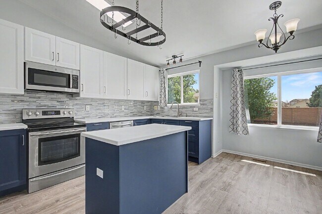 Building Photo - 6991 Prairie Wind Dr