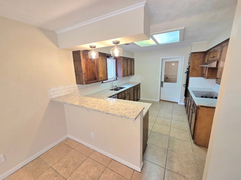 Building Photo - 2702 Apple Creek Cir