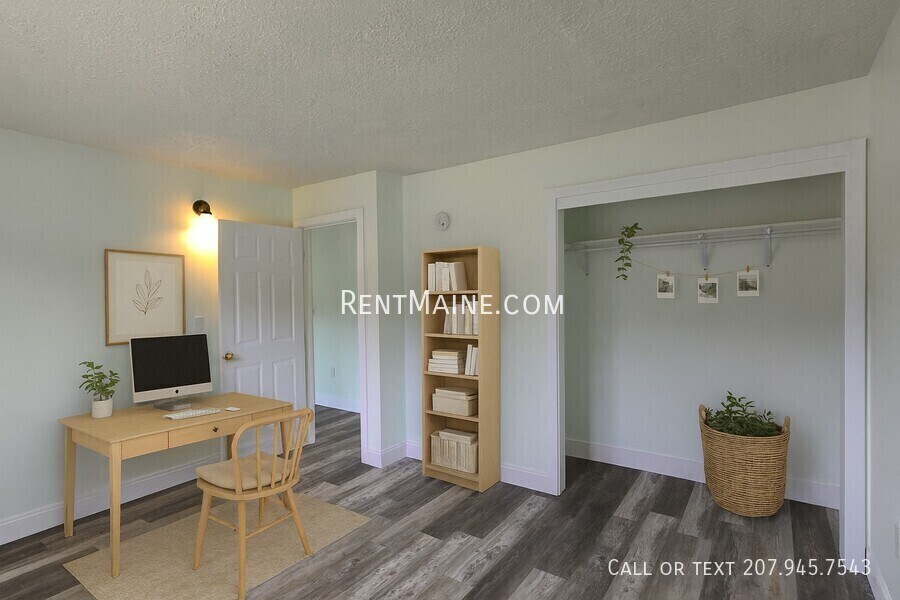 Building Photo - 22 Hillside Ln