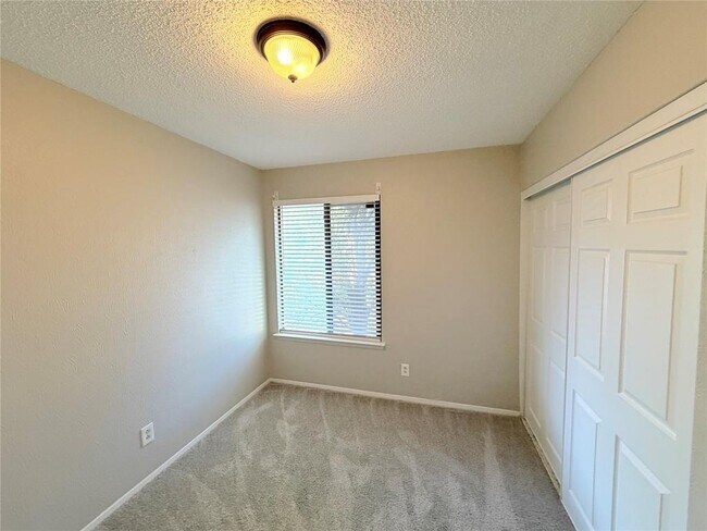 Building Photo - 9626 Covey Ridge Ln