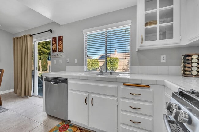 Building Photo - 2815 Minford St