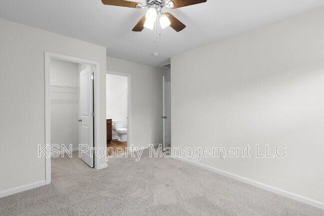 Building Photo - 126 Riverwood Rd