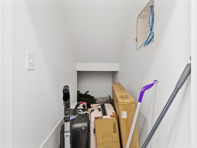 Building Photo - 3517 Mission St