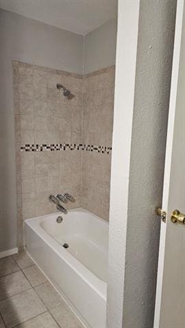 Building Photo - 5660 Conlin Dr