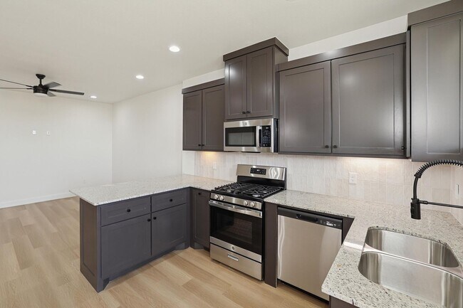 Building Photo - 19101 Sierra Madre Dr