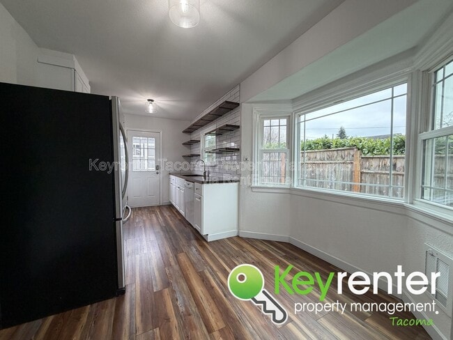 Building Photo - 5429 S K St