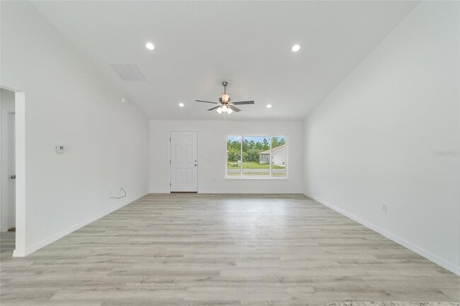 Building Photo - 5058 SW 154 Loop