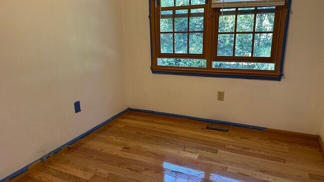 Building Photo - 40 Emilissa Ln