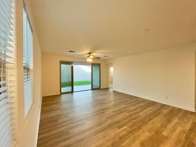 Building Photo - Single level, 4Bedrooms/3Bath TollBrother ...