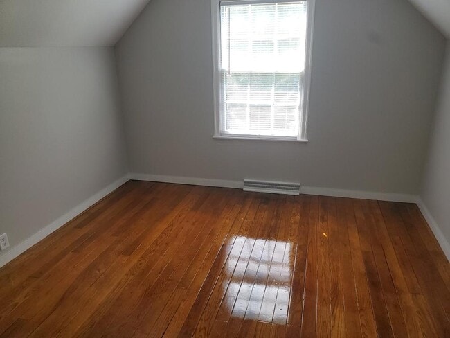 Building Photo - 1602 N Brookfield St