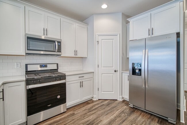 Building Photo - Lovely End Unit, Brand New Construction, 3...