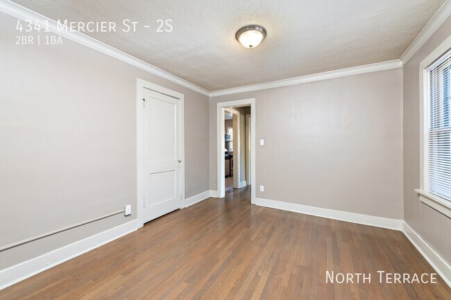 Building Photo - 4341 Mercier St