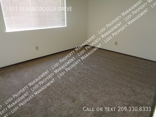 Building Photo - 1601 Scarborough Dr