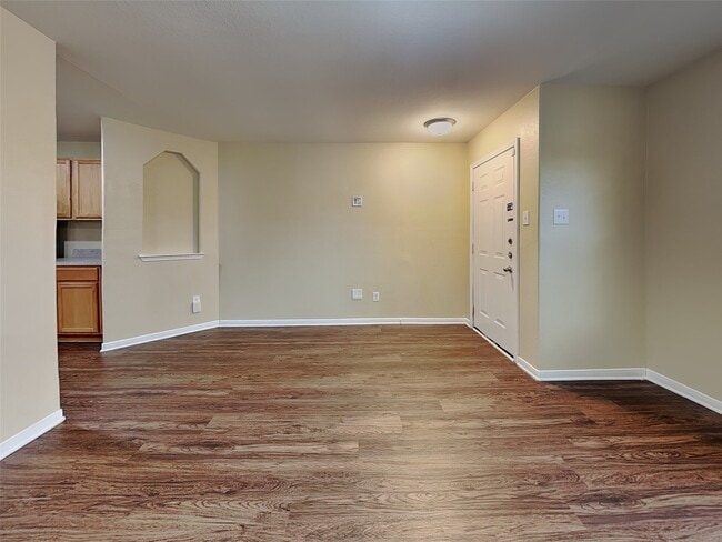 Building Photo - 8102 Sweetstone Bluff Ln
