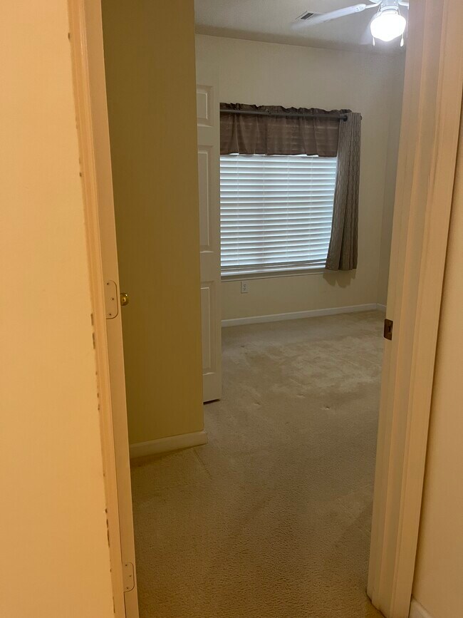 Building Photo - Mariners Way