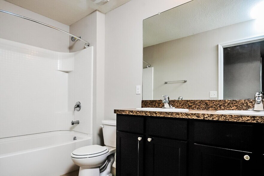 Building Photo - 10136 Geese Trail Cir