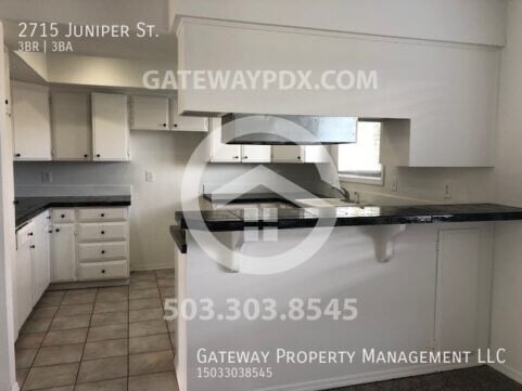 Building Photo - 2715 Juniper St
