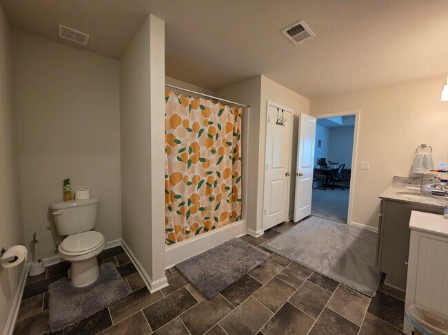 Building Photo - 1812 Lacebark Dr