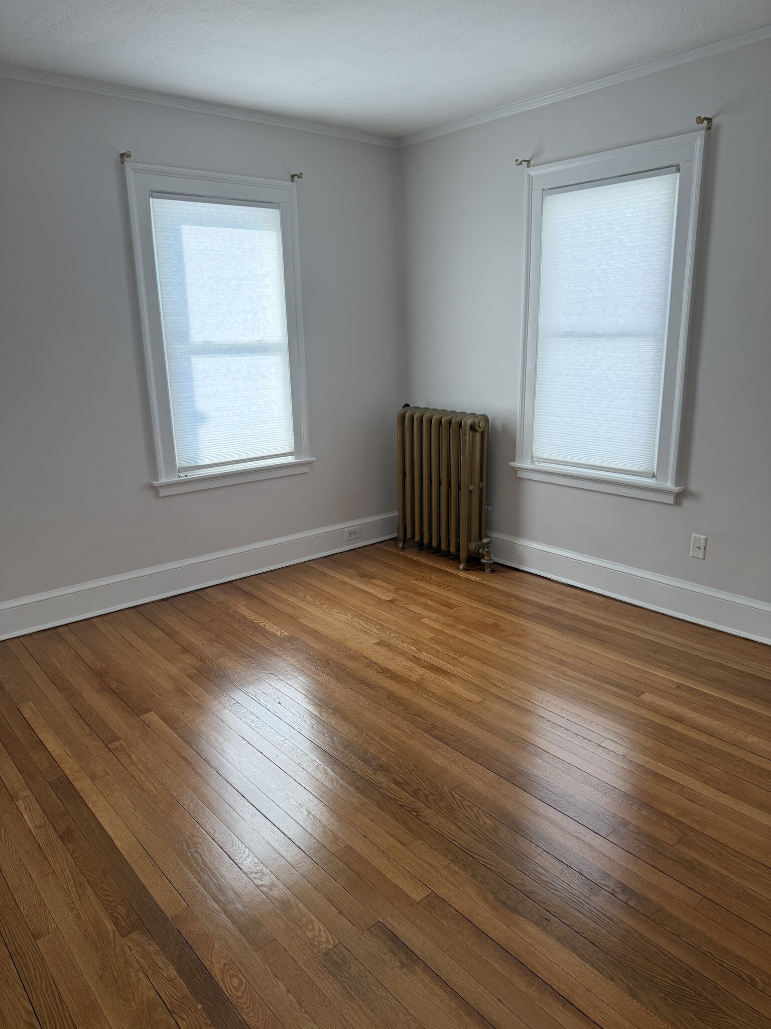 Building Photo - 85 Dover Rd