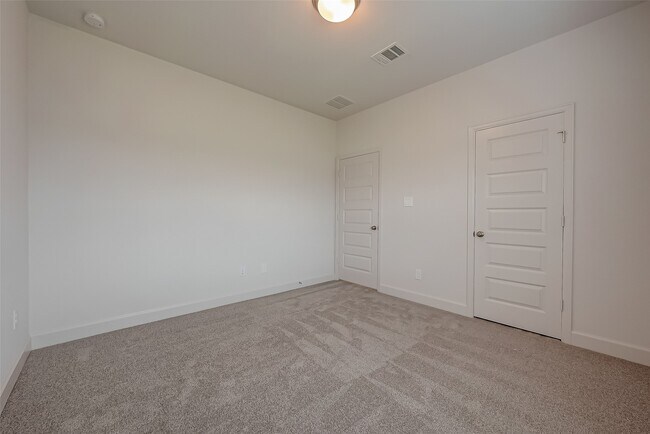 Building Photo - 30223 Gold Finch Pl