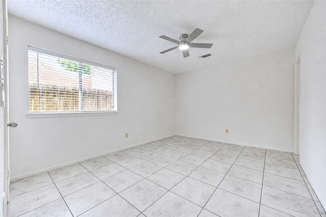 Building Photo - 21419 Park Orchard Dr