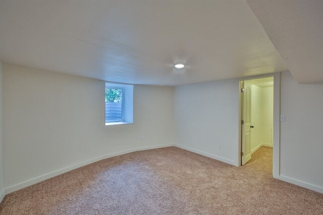 Building Photo - 2508 S Grand Blvd