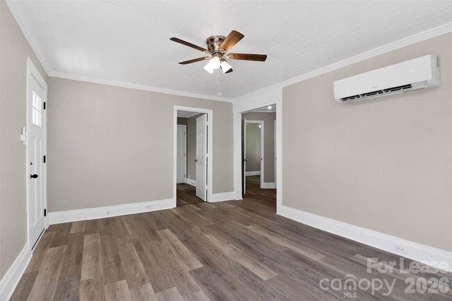 Building Photo - 510 S 12th St