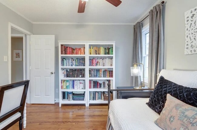 Building Photo - Updated 3-Bedroom Home in High Point Terrace – NOT FULLY FURNISHED