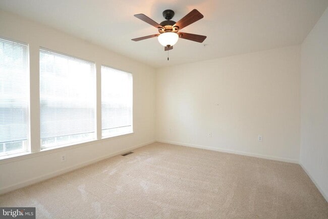 Building Photo - 6506 Wiltshire Dr