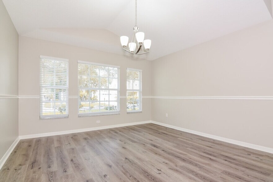 Building Photo - 6514 Summer Cove Dr