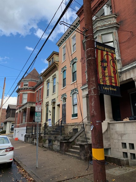 Streetview - 804 Main St