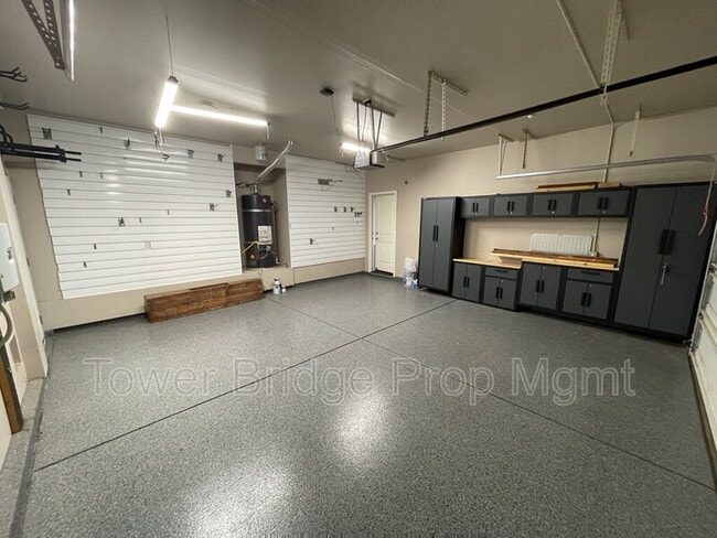 Building Photo - 5508 Copper Sunset Way